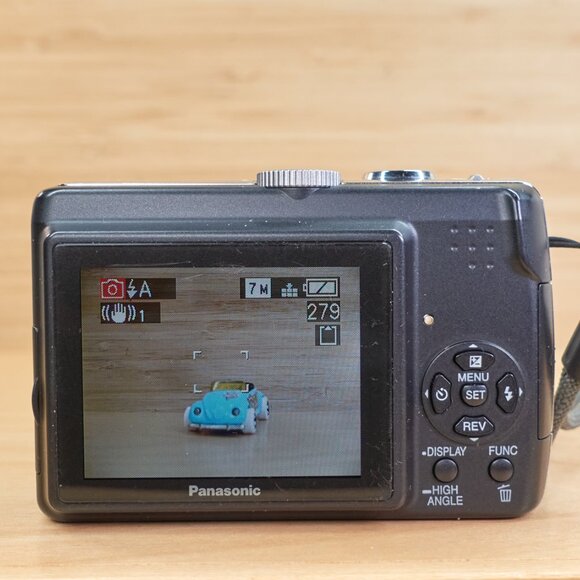 Panasonic Lumix DMC-LZ7 / 7.2MP Digital Camera / 6x Optical Zoom / Japan - Picture 4 of 8